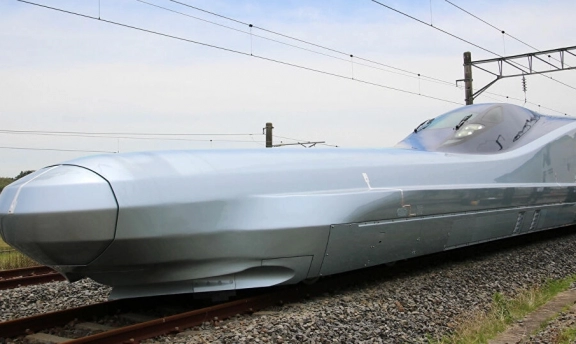Japonya'da hızlı tren rötarı için soruşturma başlatıldı.